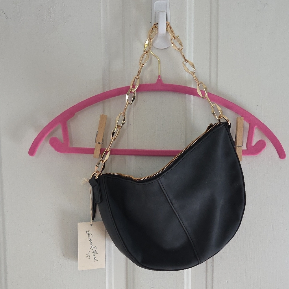 Universal Thread Weatherproof Chained Shoulderbag